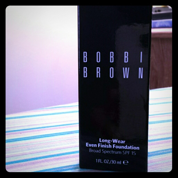 bobby brown Other - Makeup